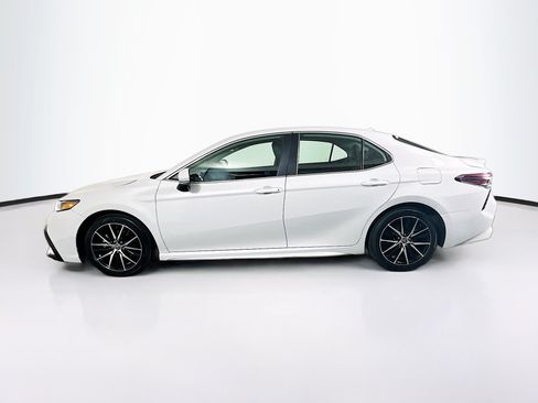 Used 2024 Toyota Camry SE w/ Convenience Package FWD image 6