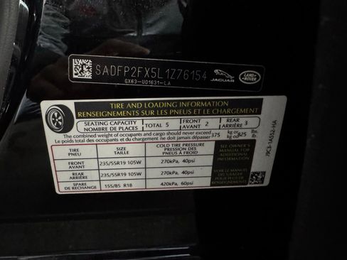 Used 2020 Jaguar E-PACE SE image 27