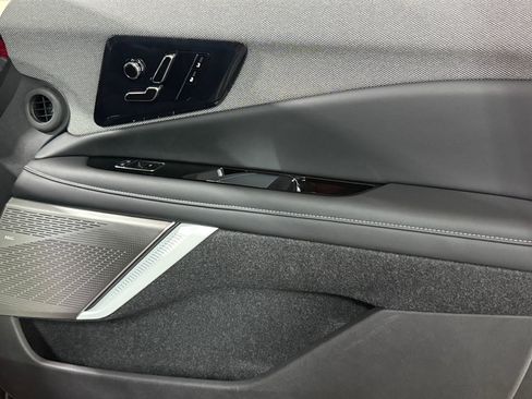 New 2026 Cadillac Optiq Sport 1 image 47