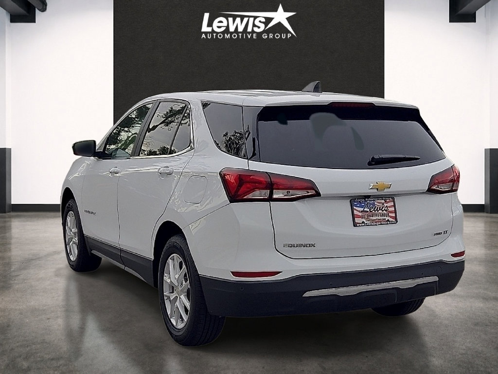 Used 2024 Chevrolet Equinox LT AWD/4WD image 3