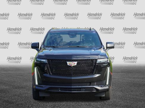 Used 2021 Cadillac Escalade Sport w/ Driver Assist Tech Package AWD/4WD image 3