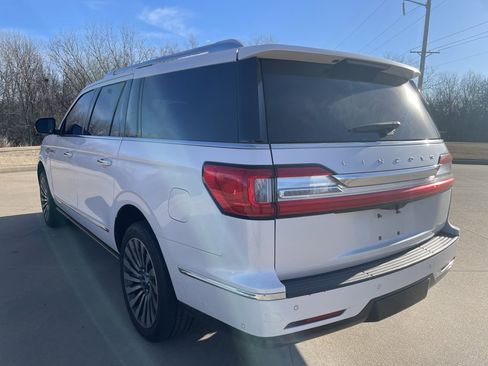 Used 2019 Lincoln Navigator L Reserve image 4