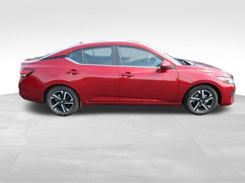 Used 2025 Nissan Sentra SV FWD image 6