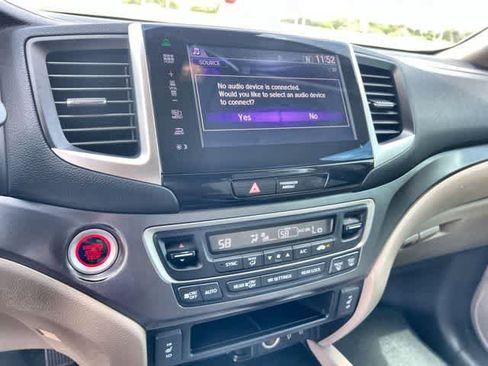Used 2016 Honda Pilot EX-L image 18