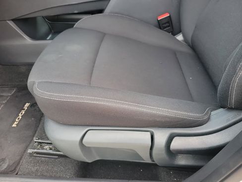 Used 2024 Nissan Rogue S AWD/4WD image 6