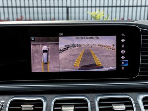 Used 2022 Mercedes-Benz GLS 450 4MATIC image 26