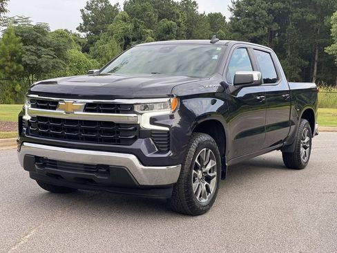 Used 2023 Chevrolet Silverado 1500 LT AWD/4WD image 10