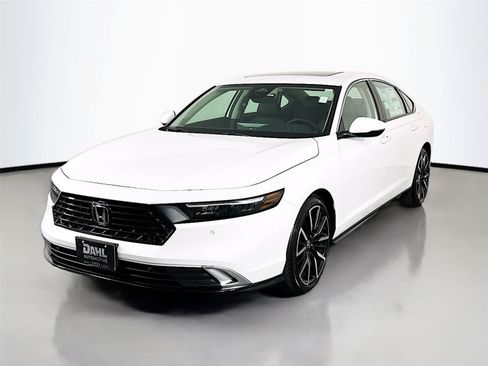 New 2026 Honda Accord Touring image 4
