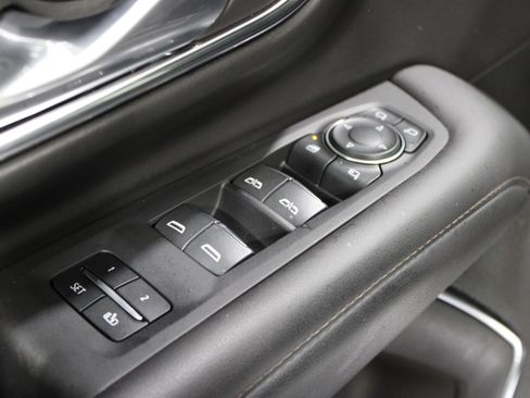 Used 2024 Chevrolet Suburban High Country w/ Advanced Technology Package AWD/4WD image 7