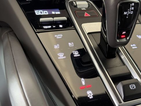 Certified 2022 Porsche Cayenne GTS AWD/4WD image 19