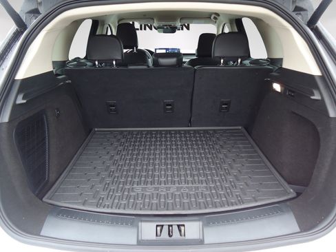 Used 2023 Lincoln Corsair AWD w/ Equipment Group 101A image 29
