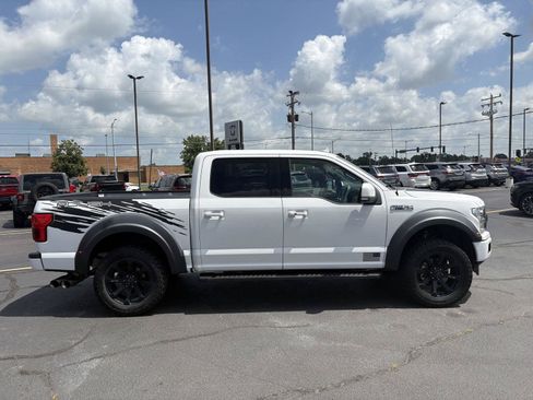 Used 2018 Ford F150 Lariat w/ Equipment Group 502A Luxury AWD/4WD image 9