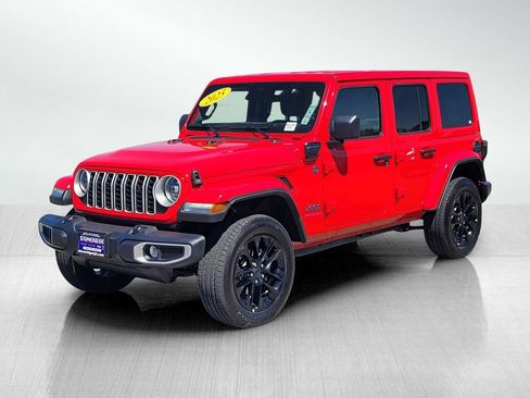 Used 2025 Jeep Wrangler Unlimited Sahara w/ Safety Group AWD/4WD image 8