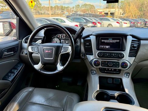 Used 2018 GMC Yukon SLT w/ Open Road Package image 15