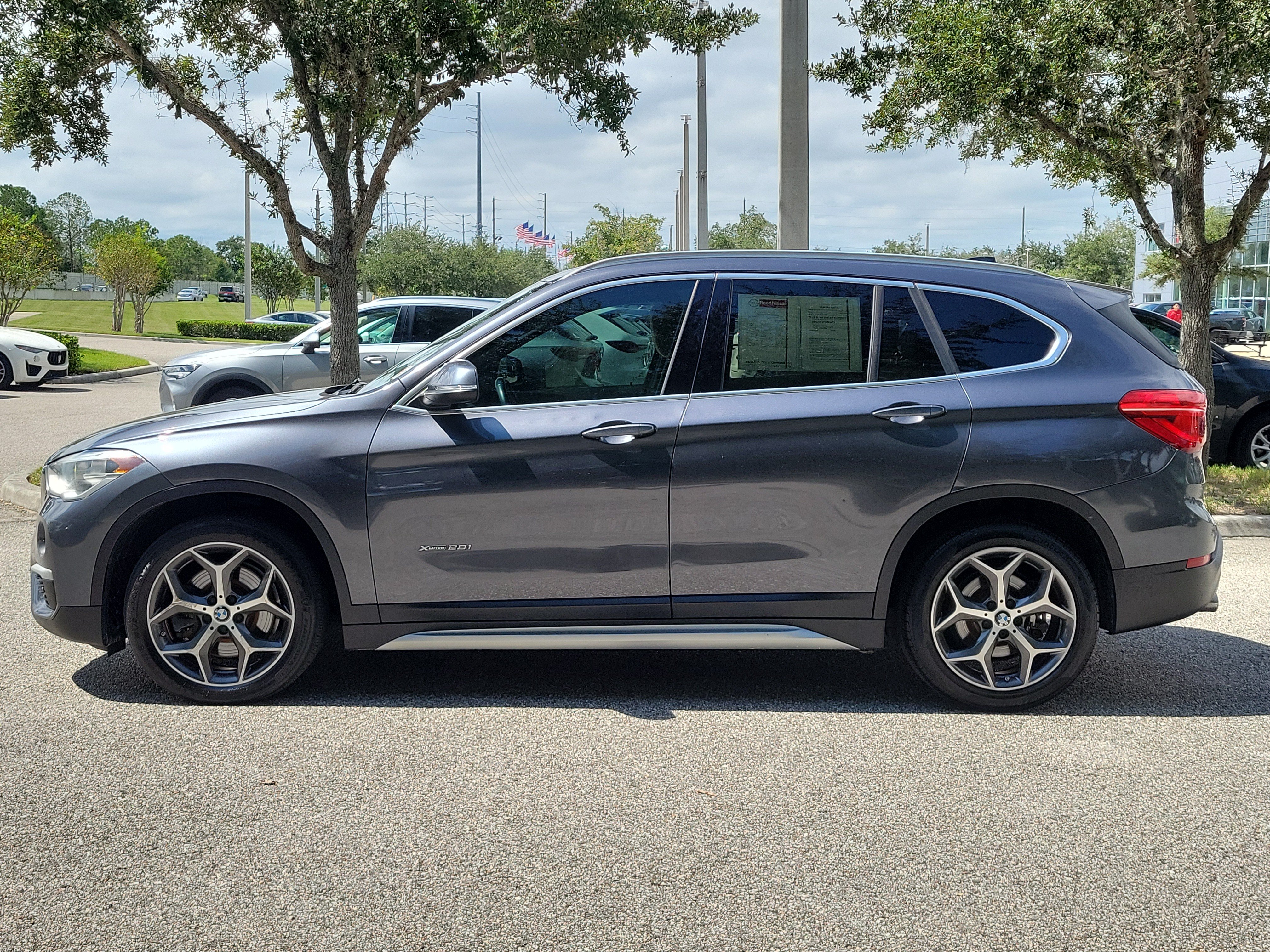 Used 2017 BMW X1 xDrive28i AWD/4WD image 9