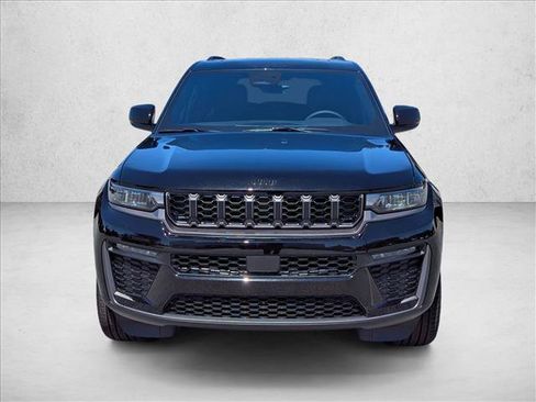 New 2026 Jeep Grand Cherokee Limited w/ Limited Altitude Package AWD/4WD image 2