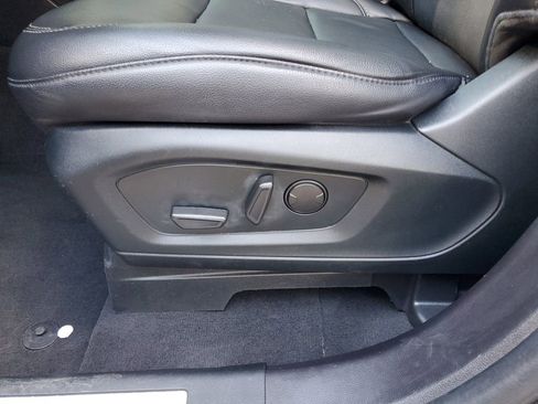 Used 2022 Ford Explorer Limited w/ Equipment Group 301A image 16