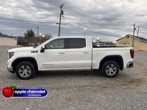 Used 2024 GMC Sierra 1500 SLT image 3