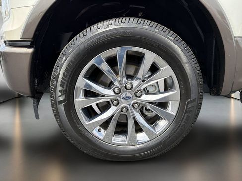 Used 2017 Ford F150 Lariat AWD/4WD image 10