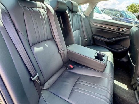 Used 2022 Honda Accord EX-L image 12