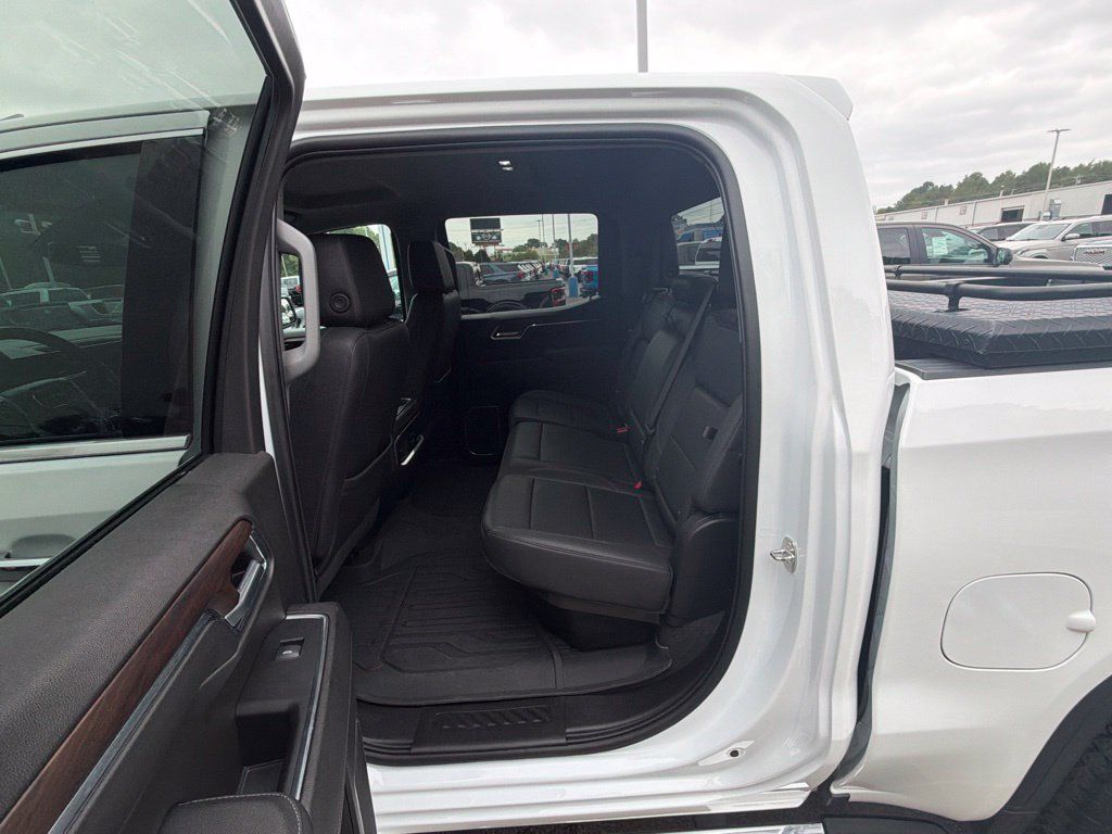 Used 2023 GMC Sierra 1500 SLT w/ SLT Premium Package AWD/4WD image 16