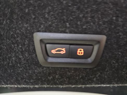 New 2026 BMW 330i Sedan w/ M Sport Package image 14