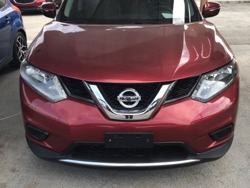 Used 2015 Nissan Rogue S image 11
