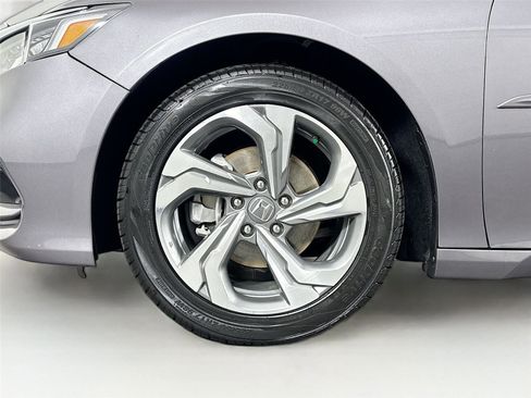 Used 2019 Honda Accord EX image 42