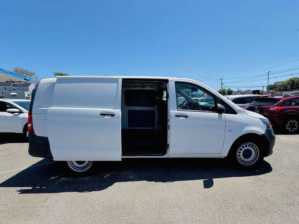 Used 2019 Mercedes-Benz Metris image 6