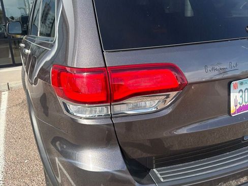 Used 2020 Jeep Grand Cherokee Laredo RWD image 19