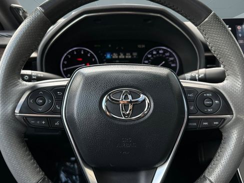 Used 2020 Toyota Avalon Limited image 16