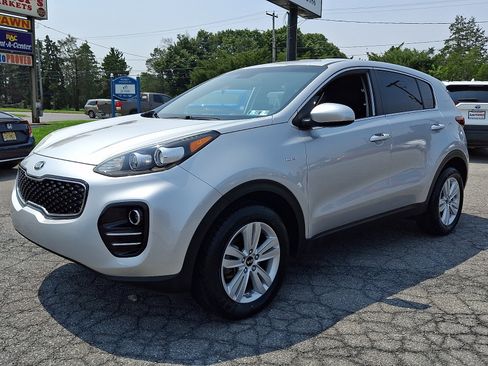 Used 2019 Kia Sportage LX AWD/4WD image 3