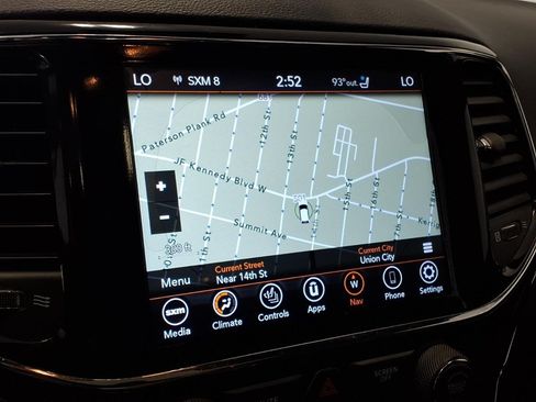 Used 2021 Jeep Grand Cherokee 80th Anniversary w/ Quick Order Package 28K 80th AWD/4WD image 12