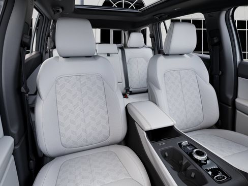 New 2026 Jeep Cherokee Overland w/ Advanced Pro Tech Group AWD/4WD image 16
