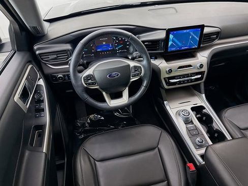 Used 2023 Ford Explorer XLT w/ Equipment Group 202A image 21