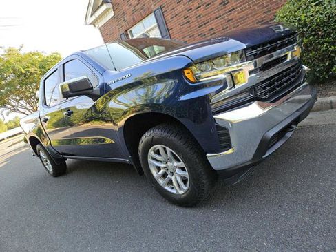 Used 2021 Chevrolet Silverado 1500 LT w/ Bed Protection Package image 7