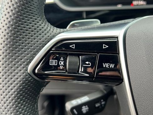Certified 2023 Audi e-tron S Premium Plus image 27