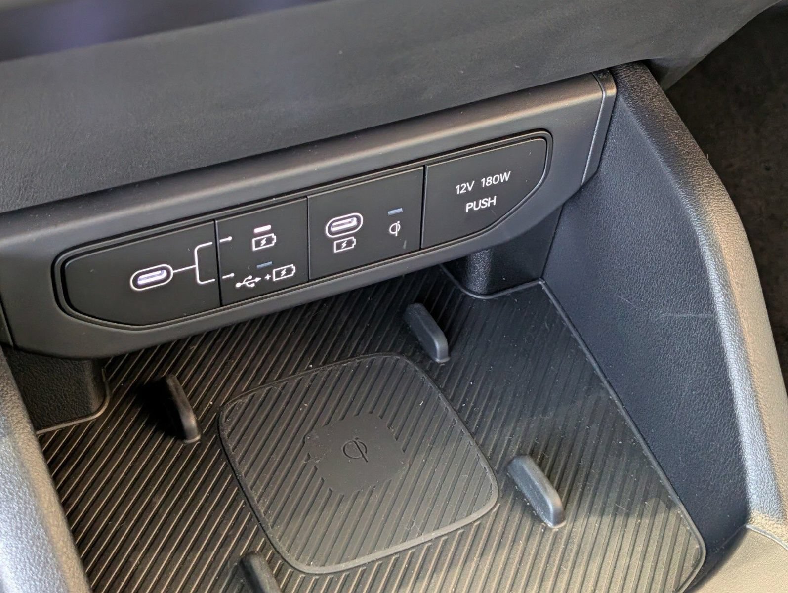 New 2026 Kia K4 GT-Line Turbo FWD image 9
