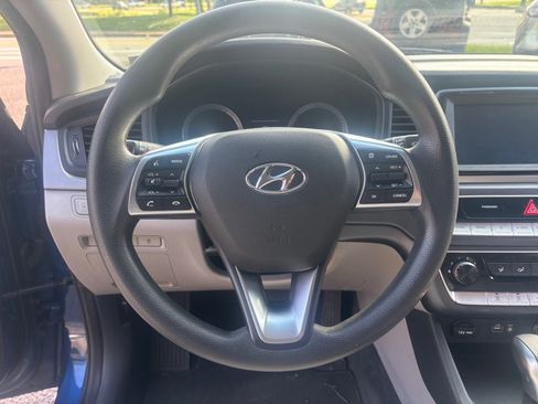 Used 2018 Hyundai Sonata SE FWD image 17