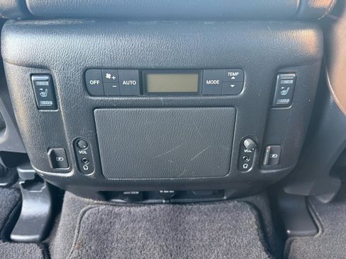 Used 2018 Nissan Armada Platinum w/ Captain Seat Package image 17