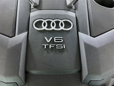 Used 2022 Audi A8 L 3.0T w/ Executive Package image 32