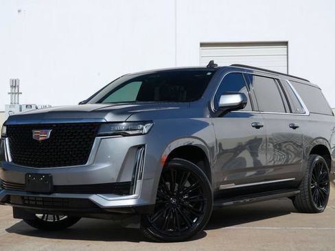 Used 2021 Cadillac Escalade ESV Premium Luxury w/ Performance Package AWD/4WD image 2