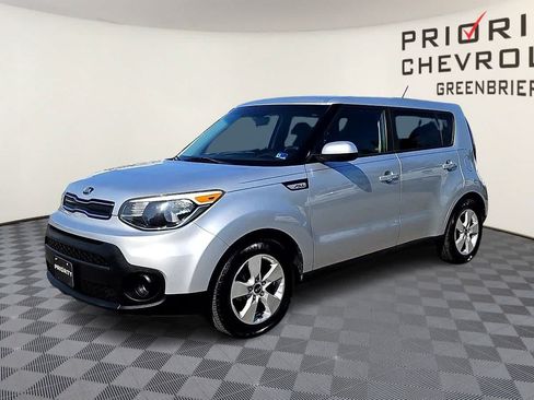 Used 2017 Kia Soul FWD image 4