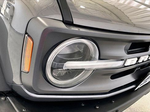 Used 2021 Ford Bronco Big Bend w/ Sasquatch Package image 28