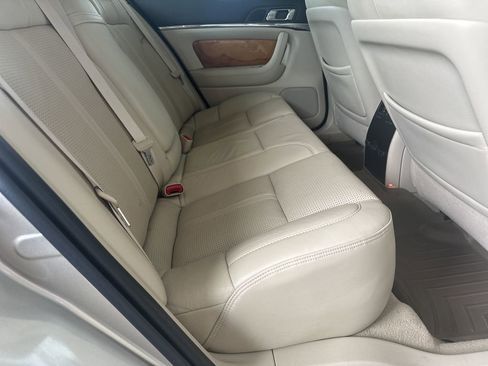 Used 2010 Lincoln MKS image 33