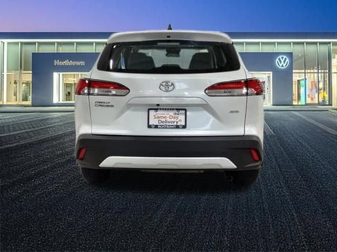 Used 2023 Toyota Corolla Cross L AWD/4WD image 26