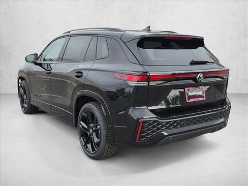 New 2026 Volkswagen Tiguan SE R-Line FWD image 9