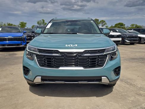 New 2026 Kia Seltos EX FWD image 3