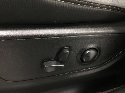 Used 2023 RAM 1500 Big Horn AWD/4WD image 8