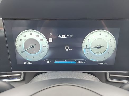 Used 2024 Hyundai Elantra Limited FWD image 10